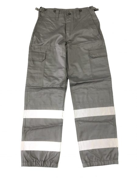 Originál AČR kalhoty zásahové CO 182/104 kalhoty zásahové CO   kalhoty zásahové "civilní obrana" originál používaný v AČR vhodné na práci např. jako montérky materiál: 35% m-aramid + 65% nehořlavá viskóza nové zboží