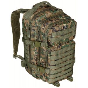 MFH ruksak US Assault digital woodland Batoh ASSALUT je odolný proti vodě s objemem 30l. Všechny prostory jsou uzavřeny robustním 2-pásmovým zipem. Ergonomicky tvarované ramenní popruhy jsou polstrované a nastavitelné. Polstrovaná záda s nastavitelným popruhem kolem pasu. Díky řadě bočních kompresních popruhů dává možnost připojit další zařízení prostřednictvím nylonových popruhů MOLLE a D-kroužků. Batoh je ideální pro vojenství