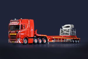 IMC Models model Scania S 8x4 +Super Wing Carrier Redline kovový sběratelský model v měřítku 1:50 výrobce IMC models list větrné elektrárny není součástí modelu!