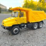 model Tatra 163 Jamal žlutá Modimio Kovový model nákladního vozu Tatra 163 Jamal