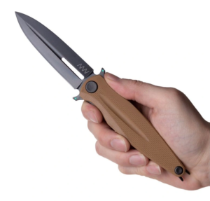 ANV Knives nůž ANV-Z400 BB DLC černá/hladké ostří G10 písková/Liner Lock Sebejistá elegance doplněná o aristokratické linky dává modelu Z400 právem nadvládu nad zbytkem našich zavíráků.   Dýkovité ostří vyrobené z oceli Sleipner