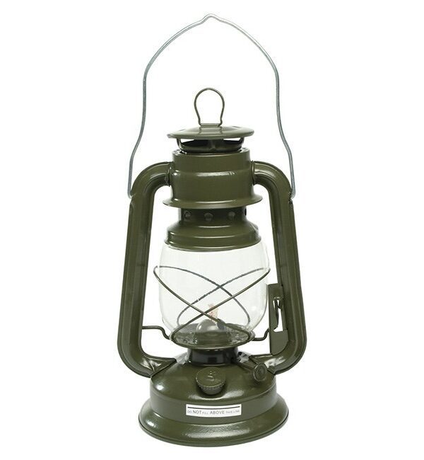 Mil-Tec lampa petrolejová 28cm zelená Klasická "Petrolejka" ve větším provední. Ideální jako nouzové světlo.   petrolejová lampa možnost zavěšení nebo přenášení pomocí sklápěcího držadla ideální domů