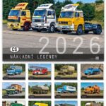 kalendář měsíční Maxi CS nákladní legendy 2026 Speciálně vydaný nástěnný kalendář pro všechny fanoušky československých nákladních vozů s fotografiemi předního fotografa těchto vozů Jiřího Šmída. Kalendář obsahuje 13 stran se 13 ¨plakátovými¨ fotografiemi a přehledným měsíčním kalendáriem.      nástěnný kalendář na rok 2026 rozměry: 480 x 680 mm kalendárium: české měsíční 13 stran novinka 2026