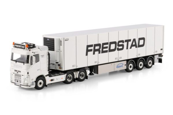 WSI Models model Volvo FH4 6x4+box trailer Fredstad kovový sběratelský model v měřítku 1:50 výrobce WSI models