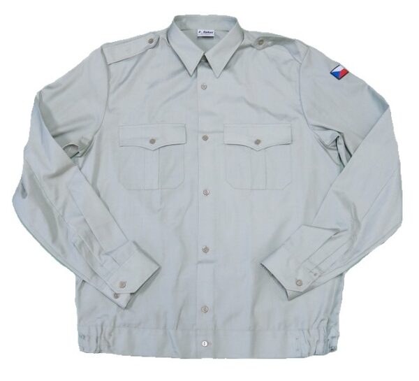 Originál AČR bundokošile vzor 97 zelená dlouhý rukáv 45-46/6 originál bundokošile vzor 97 z výstroje AČR v pase do gumy dvě náprsní kapsy nárameníky materiál: 65% polyester 35% bavlna nové