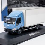 FOXtoys model AVIA D-Line modrá box výrobce modelu: Foxtoys měřítko: 1:43 materiál: kov/plast model je dodáván v plastové vitríně